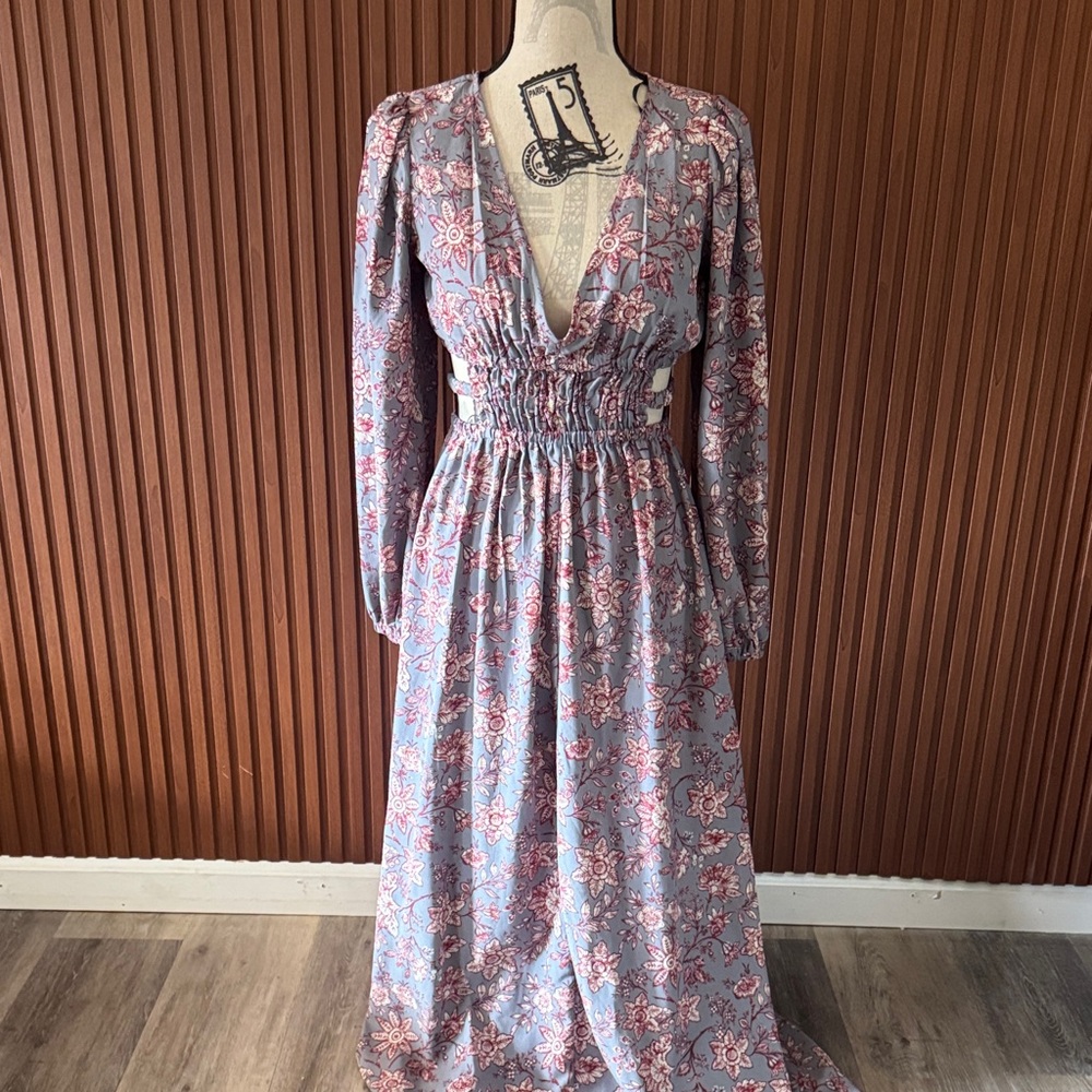 NWT Floral Long Sleeve Maxi Dress
